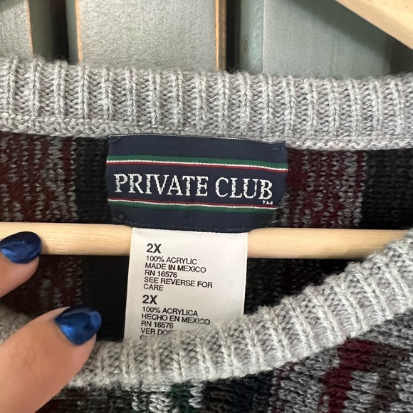 Men’s sweater - Picture 2 of 2